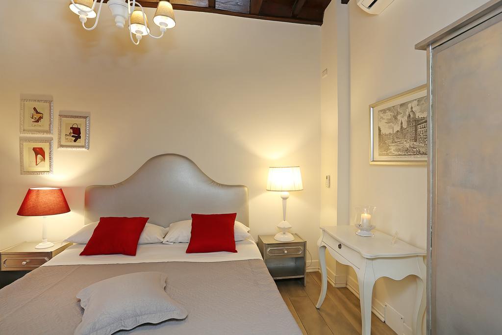 Piazzetta De' Monti Suites Rom Værelse billede